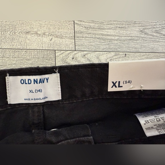 Old Navy Black Jean Skirt (Girls size 14) with adjustable waist NWT - Picture 4 of 7